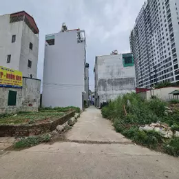 Bán nhà 3 tầng tại Đặng Xá, Gia Lâm, giá chỉ 3 tỷ x cho 60m2 đất. Lh 0989894845