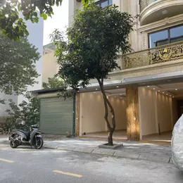 BÁN NHÀ TĐC LONG BIÊN 60M2- 7 TẦNG THANG MÁY- GARA Ô TÔ- 18.X Tỷ