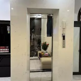 Cần bán gấp nhà triều khúc, 6 tầng, thang máy, sổ đỏ cất két. mua ở hoặc đầu tư