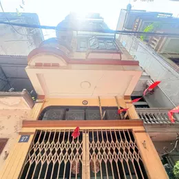 🏡 BÁN NHÀ PHÂN LÔ QUÂN ĐỘI – NGÕ THÔNG TỨ TUNG – Ô TÔ ĐỖ CỬA – SÁT HỒ TÂY – KHU DÂN TRÍ CAO