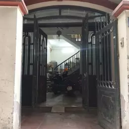 CHO THUÊ NHÀ NGUYÊN CĂN TRẦN DUY HƯNG - CẦU GIẤY - NGÕ RỘNG Ô TÔ ĐỖ CỬA