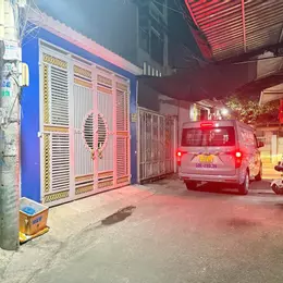 NHÀ LÔ GÓC PHAN VĂN HỚN SÁT TRƯỜNG CHINH - NGANG KHỦNG 4.8M - GIÁ CHỈ 3 TỶ