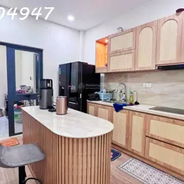 Nhà xinh hẻm Đoàn Trần Nghiệp _ mua vào ở ngay cách biển Hòn Chồng: 400m hẻm xe ba gác Giá : 4,5 tỷ