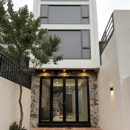 PHỐ LỆ MẬT 12,2 TỶ 70M2 NHÀ 4 TẦNG MỚI