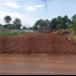 Vị trí đất nằm ở khu vực thoáng đãng, đón gió hướng Bắc mát mẻ quanh năm. Tổng diện tích lên đến