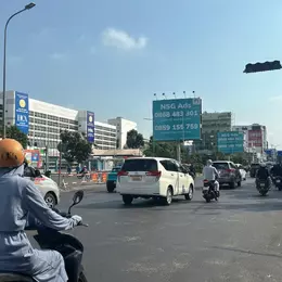 Bán nhà VỊ TRÍ ĐẸP HXT ngang 5.3m 122m2 CMT8 KD buôn bán gần BV Thống Nhất sát 19 tỷ.