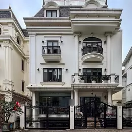 Cho thuê nhà, Nguyễn Khánh Toàn, Nguyễn Văn Huyên, 185m2x 4T -30 tr