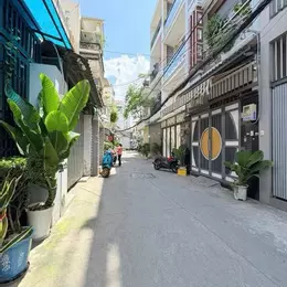 HUỲNH THIỆN LỘC TÂN PHÚ DIỆN TÍCH SỬ DỤNG GẦN 100M  3 TẦNG  HẺM XE  HƠI THÔNG   5.5 TỶ TL