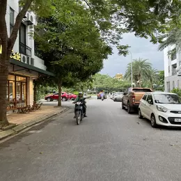 Bán đất mặt phố Nguyễn Khắc Viện: 50m2, lô góc, đường 13m, ngay sát trường Chu văn An