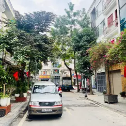 Khu vực Nguyễn Sơn 12 tỷ 60m phân lô ô tô kinh doanh nhỏ,Long Biên