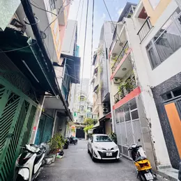 KHU VIP HIẾM - BÁN NHÀ 5 TẦNG XE HƠI ĐẬU CỬA Đ.NGUYỄN THIỆN THUẬT, QUẬN 3- GIÁ TỐT CHỈ 11,9T CHÍNH