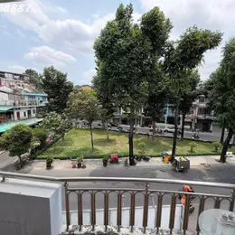 bán nhà 2MT Ngay Nguyễn Thái Sơn gần ĐH Công Nghiệp 108m2 đối diện công viên