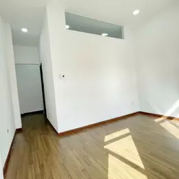 Nhà hẻm mới đẹp, kế hẻm xe hơi