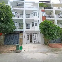 Bán nhà mặt tiền KDC Ba Tơ - Phú Lợi, 5x20, 5 tầng, Mới ở ngay, gần chợ