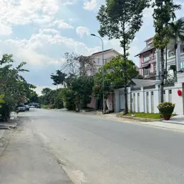 bán  Biệt thự sân vườn Compound VIP Hoa Hồng – Giá tốt nhất khu vực trần não - quận 2