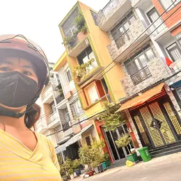 SIÊU PHẨM NHÀ MẶT TIỀN XE HƠI ĐẬU CỬA- NGAY PHỐ ẨM THỰC VĨNH KHÁNH- Đ.ĐOÀN VĂN BƠ- GIOA THƯƠNG TÔN