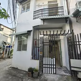 13. nhà 3,5 triệu 2 góc mặt tiền gần bệnh viện Phụ Sản Cần Thơ