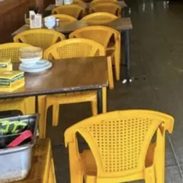 Chính chủ cần bán căn nhà xây dựng kiên cố rất đẹp, với vị trí đắc địa