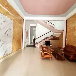 Nhà 2 tầng siêu hời, siêu đẹp. Xây dựng kiên cố Ngay Phong Nam Hòa Châu. Gần sát quốc lộ 1 A.