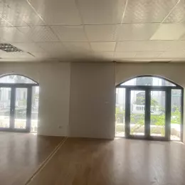 Cho thuê VP ngõ 100 Dịch Vọng Hậu, 3 tầng mỗi tầng 150m
