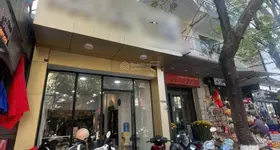 Hàng hiếm! Bán gấp nhà phố mặt tiền Phan Đình Phùng, TP Quảng Ngãi - 106m2 4T
