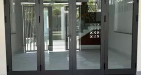 Ở khu đô thị Hòa Xuân mà giá rẻ vô địch. Chỉ nhỉnh 5 tỷ mà có ngay căn nhà 2 tầng kiên cố siêu đẹp.
