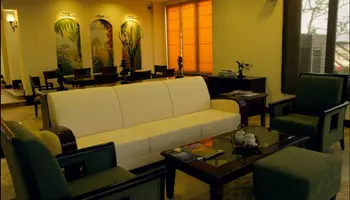 Olalani Resort & Condotel