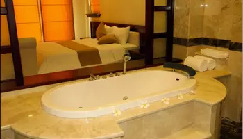 Olalani Resort & Condotel