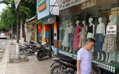 NHÀ MẶT PHỐ HÙNG VƯƠNG, TP QUẢNG NGÃI GIÁ  CHỈ 4.2 TỶ - SỔ HỒNG RIÊNG