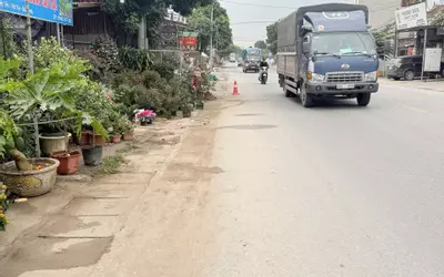 Bán đất Mặt đường QL 37, Việt Yên, Bắc Giang. 140m2- Mt 7,2m. Giá 5,4 tỷ