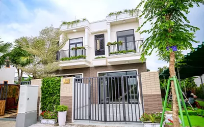 Bán nhà gấp ngay thành phố tân uyên chỉ 2.4 tỷ có shr