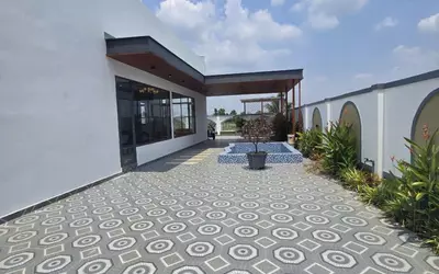 Bán villa sân vườn hồ bơi Long Thượng, Cần Giuộc dt550m2 , 3pn,2wc giá 5,6 tỷ