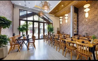 BÁN NHÀ MT TIỂU LA, Ở VÀ KINH DOANH 102M², 4.5 TẦNG, NGANG 6.3M, GIÁ 22 TỶ