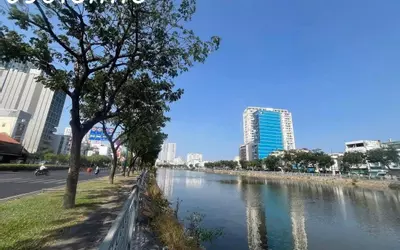 BÁN BUILDING VĂN PHÒNG 18 TẦNG ENTERPRISE MẶT TIỀN ĐƯỜNG BẾN VÂN ĐỒN QUẬN 4 - DOANH THU KHỦNG 2,8