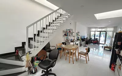Nhà đẹp Vĩnh Thái, Nam Nha Trang, 2PN, 3 giếng trời, 4.6 tỷ