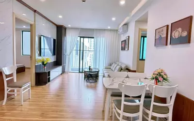 Cần bán nhanh căn hộ chung Rose Town 79 Ngọc Hồi 2 ngủ 2wc dt 71m