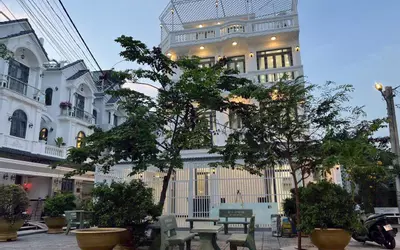 NHÀ GÓC 2 MẶT THOÁNG, 12X12M, HẺM XE HƠI HUỲNH TẤN PHÁT, 8.8 TỶ