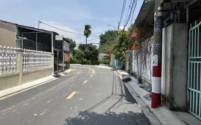 Nhà Bán DT 14x31m, 1 trết + 1 lầu đúc BTCT