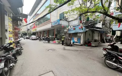 Bán 56M thông phong tôn đức thắng tặng nhà lô góc ô tô vào nhà đống đa