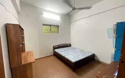 Cho thuê căn 282 lĩnh nam , 3 ngủ 2wc đầy đủ nội thất giá thuê 9.5tr/ tháng