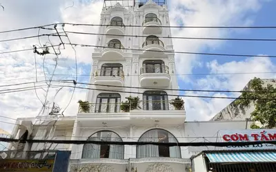 Bán nhà mặt phố tại Trần Thị Trọng (Cống Lở), 17,9 tỷ, 67m2, 6PN, 7WC, 5 tầng, hướng Tây Bắc
