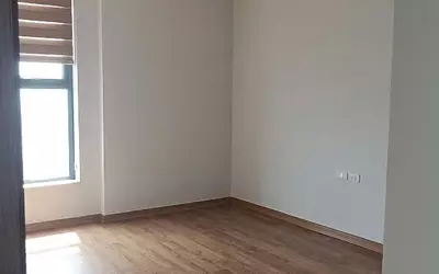 Cần cho thuê căn Rose Town 66m đồ cơ bản nhà sơn lại mới tinh giá 9tr/ tháng