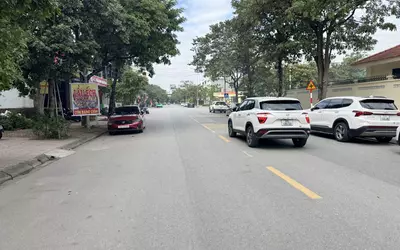 Bán đất mặt đường Nguyễn Khiêm Ích Trâu Quỳ: 140m2 (MT 7M) - Đường 22m vỉa hè 5m - View Vĩnh Viễn