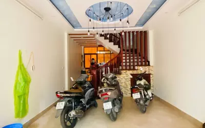 Gia đình bán nhanh nhà mặt đường Ngọc Thụy - Nam Đuống - Long Biên.