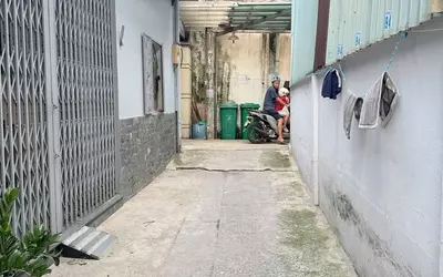 GẦN NGÃ TƯ THỦ ĐỨC – 2,4 TỶ SỞ HỮU NHÀ 2 TẦNG