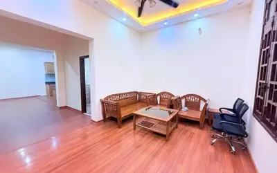 BÁN NHÀ PHÂN LÔ 569 LẠC LONG QUÂN 93M2 - NGÕ THÔNG Ô TÔ 5 TẦNG KINH DOANH TỐT GIÁ 29.5 TỶ