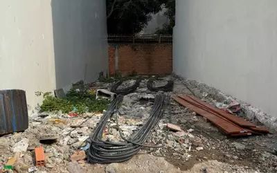 Không còn tiền xây nhà nên cần bán gấp lô đất ngay Aeon Bình Tân. DT: 4x16m, Cn 65m2. Giá 5,3 tỷ