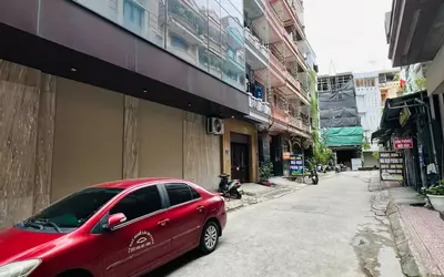 BÁN NHÀ NGÕ 190 HOÀNG QUỐC VIỆT CẦU GIẤY - Ô TÔ TRÁNH KINH DOANH 5 TẦNG, DT 64M2 - 29.5 TỶ