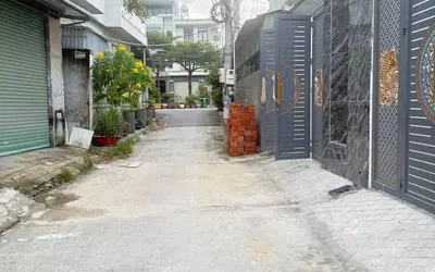 Căn nhà đang được hoàn thiện ở Thạnh Xuân 25 Q12