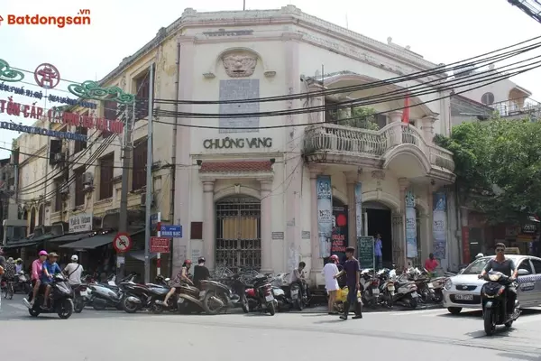 Phố Hàng Bạc: Vị Trí, Giao Thông Và Bất Động Sản Xung Quanh